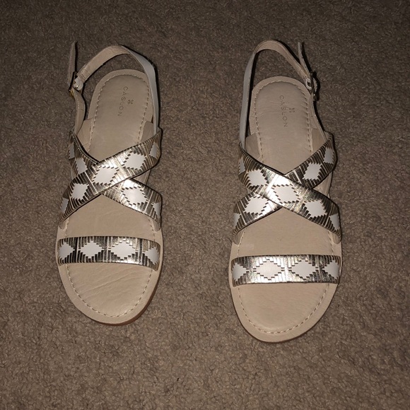 caslon sandals